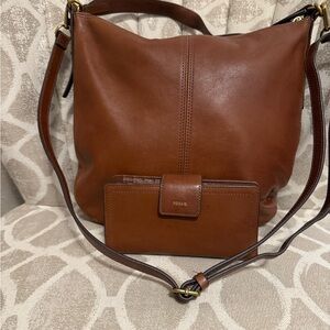 Fossil Brown Leather Shoulder Bag with Adjustable Strap